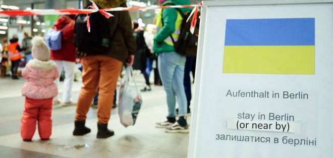 Опрос: В Германии снизилась готовность помогать украинским беженцам &#8211; Bild