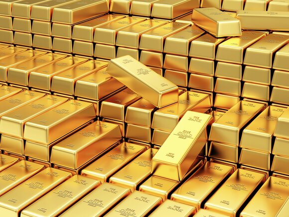 Мировые центробанки летом продолжали закупать золото