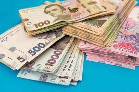 С 5 декабря в Литве приостанавливают обмен гривен на евро