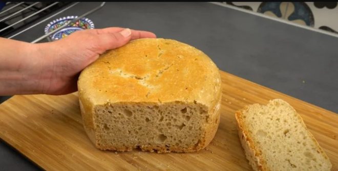 Как печь хлеб без газа и электричества: нужны тесто, свечи и кастрюля