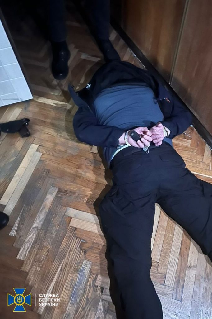 В Киеве на крупной взятке задержали сотрудника СБУ