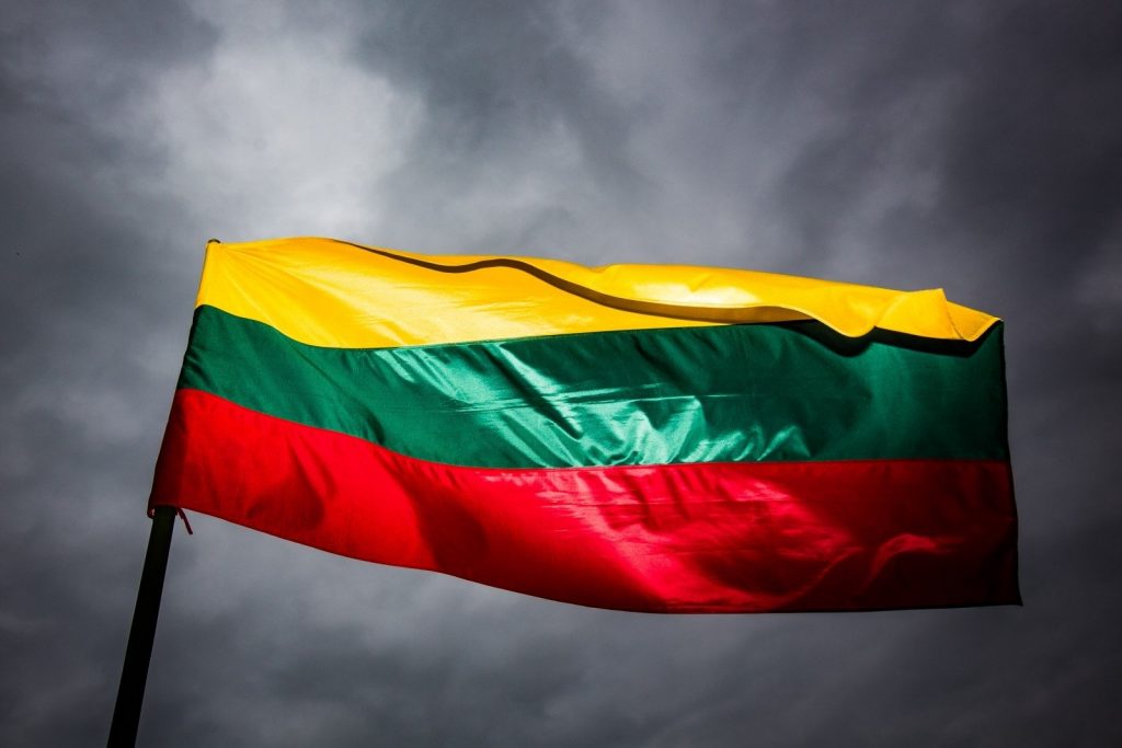 Литва закрывает один из двух пограничных переходов для белорусских поездов &#8212; СМИ