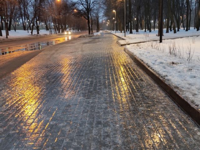 17 ноября на киевских дорогах будет гололед, выпадет снег