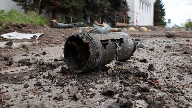 Снаряды РФ разрушили жилые дома и больницу в Херсоне: есть погибшие и раненые