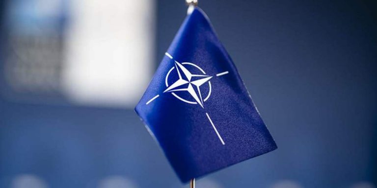 Ядерная риторика РФ опасна и безответственна &#8212; НАТО