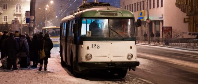 Ракетный обстрел: в Ровно отключился свет, остановились троллейбусы