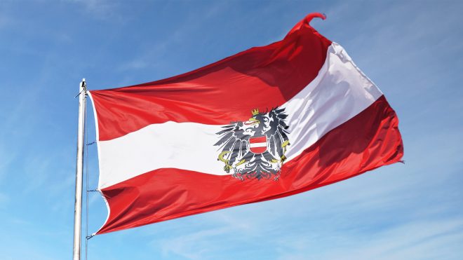 Австрия продлила срок права на жительство в стране для беженцев из Украины