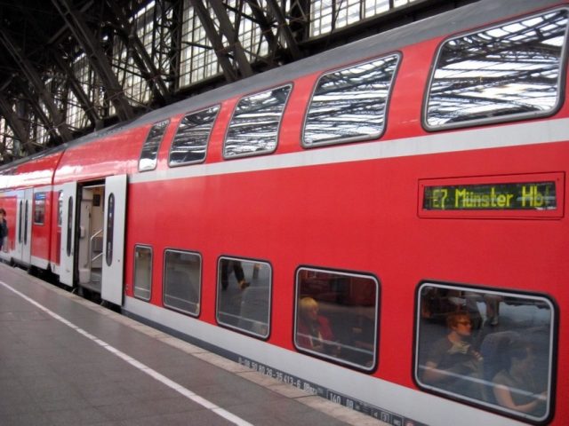 В Германии скоро появится льготный железнодорожный билет &#8211; Шольц