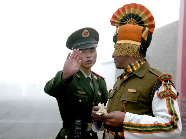 Столкновения произошли между военнослужащими на границе Китая и Индии, есть пострадавшие