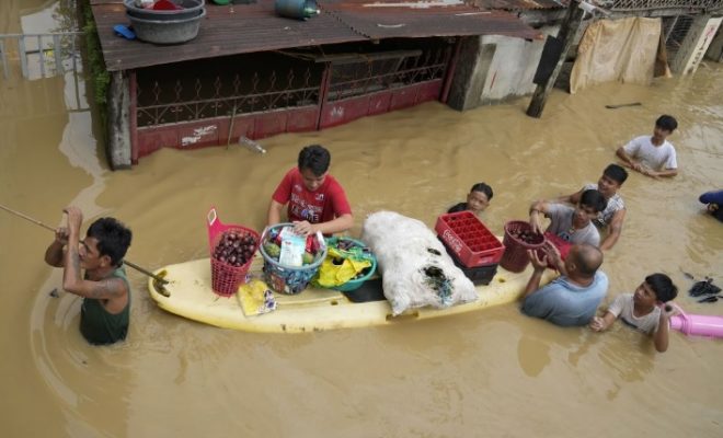 Не менее 13 погибших, 23 человека пропали без вести: на Филиппинах &#8211; мощное наводнение