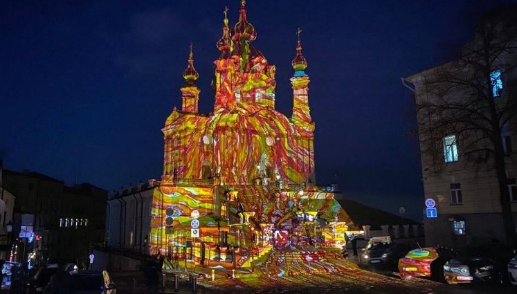 Швейцарский художник на Рождество показал в Киеве феерию света