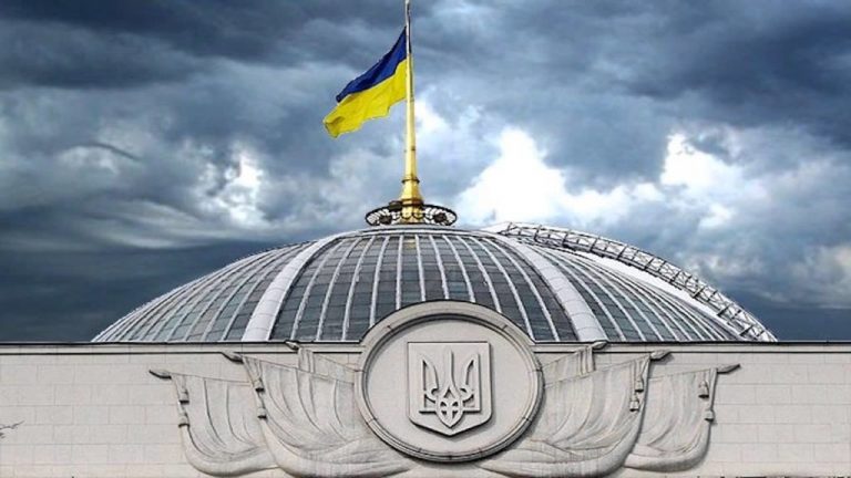 В Украине продлят военное положение и мобилизацию: Зеленский внес в Раду законопроекты
