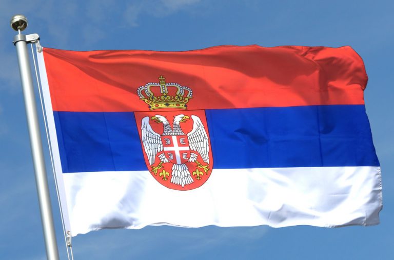 В Сербии заметили неизвестный летательный аппарат: армия поднимала истребители