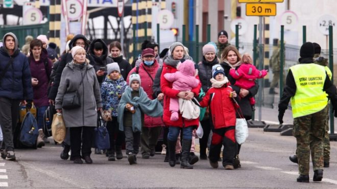 В Германию прибывает все меньше беженцев из Украины