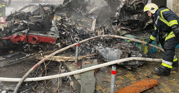 Полиция подтвердила гибель 16 человек после падения вертолета в Броварах