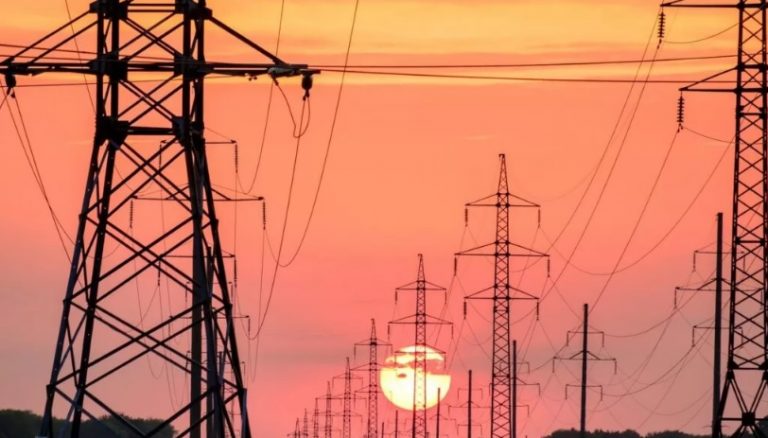 В энергосистеме Украины третий день подряд дефицит: приходится импортировать электроэнергию