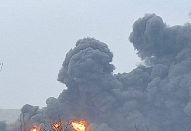 Утром в Киеве гремели взрывы: власти говорят, что произошел пожар на объекте инфраструктуры