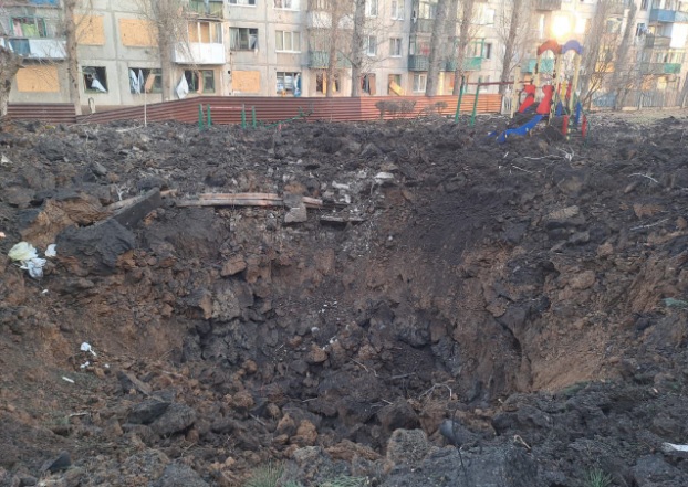 Возле детсада в Краматорске взорвалась ракета