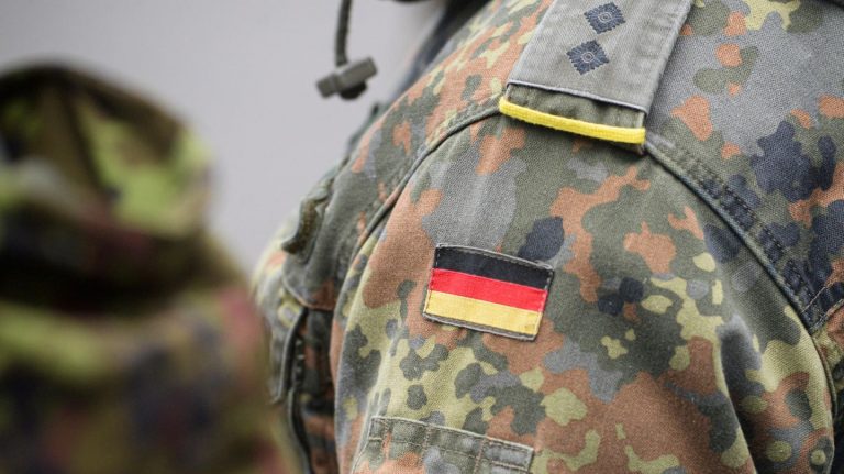 Армия Германии истощена: большая часть оружия и боеприпасов отправлены в Украину &#8212; The Economist