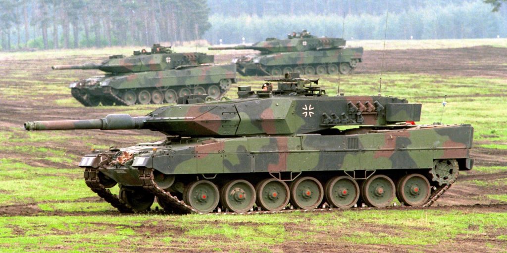 Украинские военные начнут обучение с танками Leopard 2 на следующей неделе &#8212; FT
