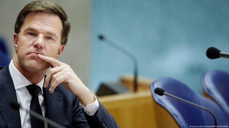 Премьер Нидерландов Марк Рютте подал в отставку