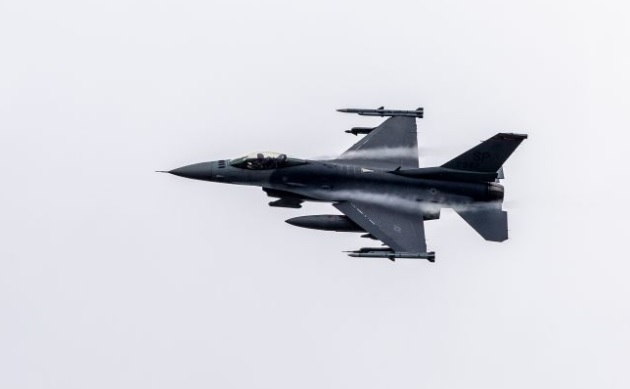 Столтенберг об истребителях F-16 для Украины: дискуссия продолжается