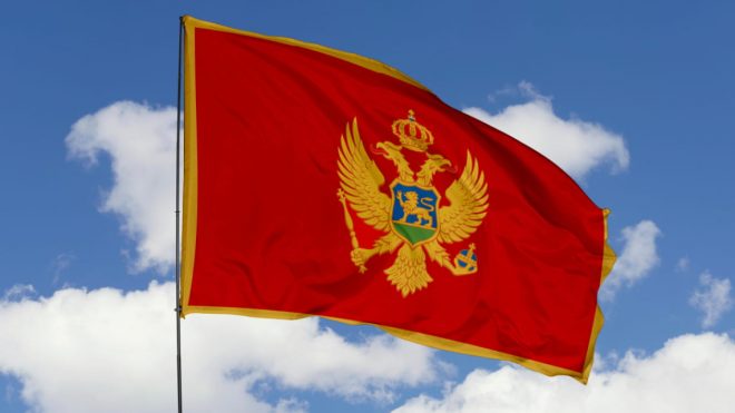 В Черногории стартовал второй тур выборов президента