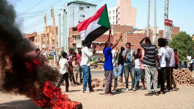 Судан находится на пороге полномасштабной гражданской войны &#8212; ООН