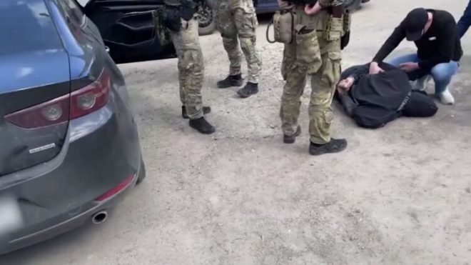 В Хмельницкой области задержаны двое вооруженных грабителей из столичной банды, которые пытали людей