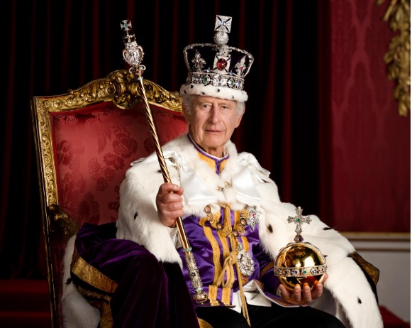 В Великобритании опубликовали первый официальный портрет короля Чарльза ІІІ