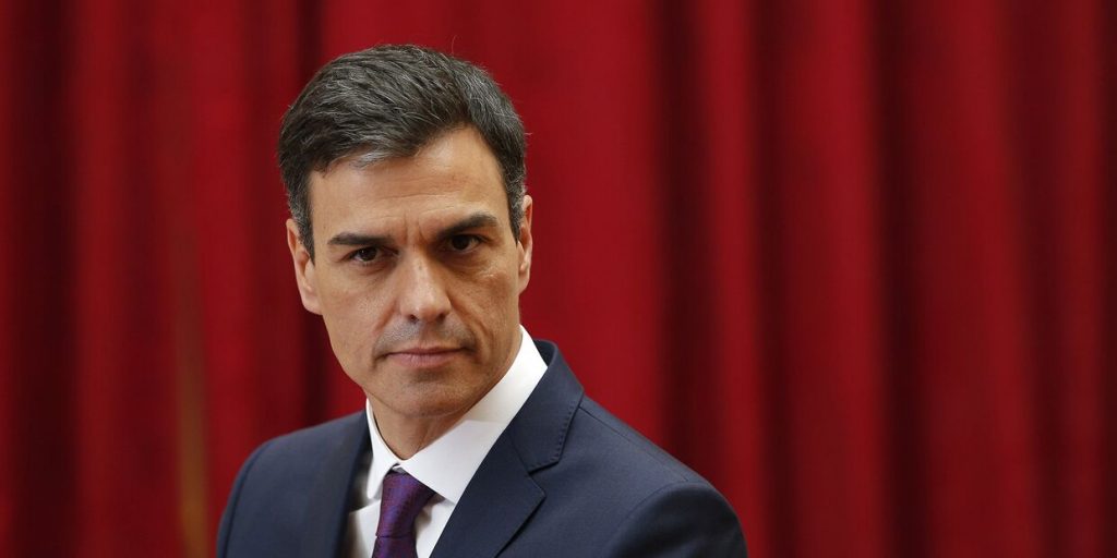 Новое правительство Испании возглавил Педро Санчес