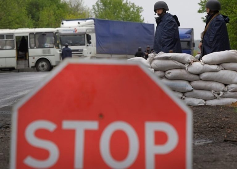 Россияне разворовывают государственные агропредприятия в Херсонской области 
