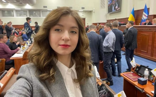 Депутат Киевсовета Арьева, подозреваемая в совершении ДТП, сложила мандат