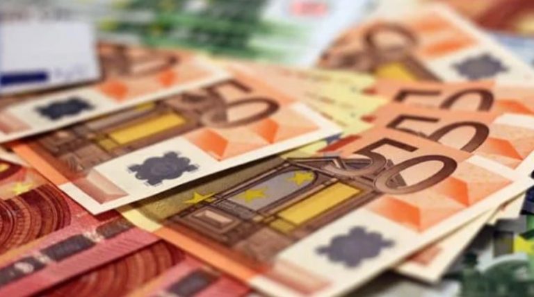 В Украине курс евро превысил 41 гривну