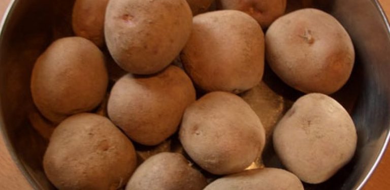 В украинских магазинах подорожал картофель