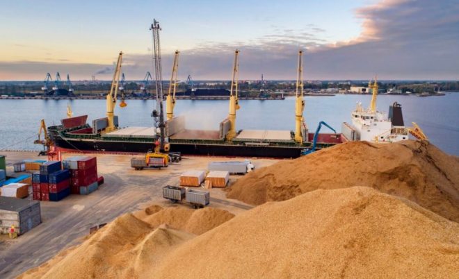 Зерновая инициатива остановлена: РФ заблокировала регистрацию флота во все порты