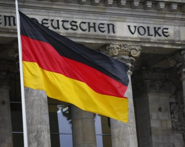 Германия отложила переговоры о бюджете, где предусмотрели 8 млрд евро помощи Киеву