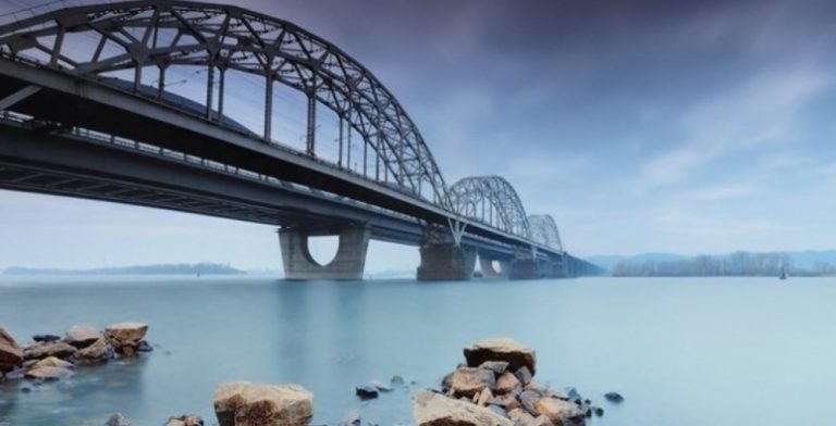 Дарницкий мост в Киеве получил новый левобережный съезд