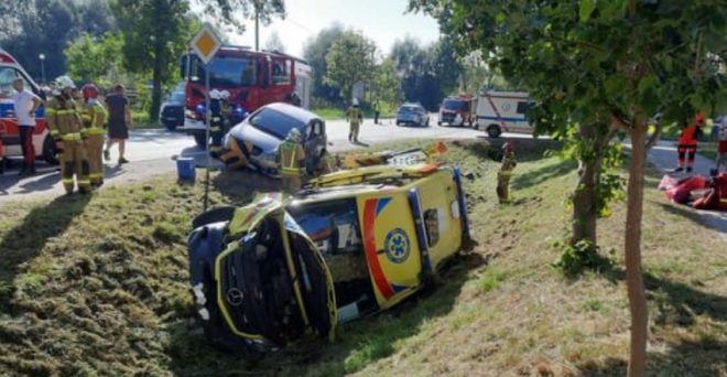 В Польше в ДТП попал автобус с молдаванами, скорая с пострадавшими тоже попала в аварию