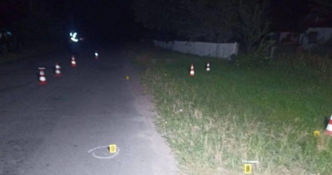 В Ровенской области полицейский в авто сбил женщину и оставил ее умирать