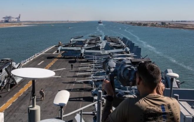 Около 3000 военных США высадились в Красном море для защиты коммерческих судов от вероятных атак Ирана