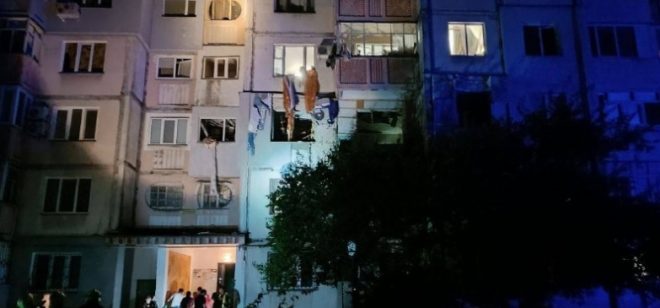 В жилом доме в Полтаве произошел взрыв: 6 человек достали из-под завалов