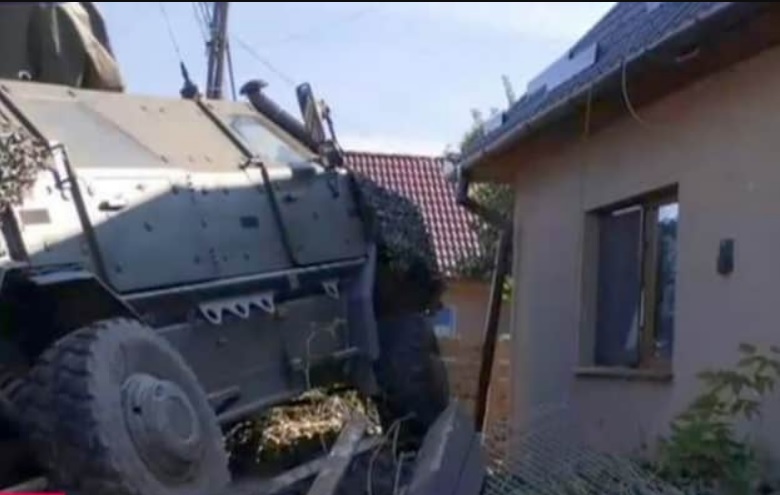 ДТП на военных учениях: в Румынии бронемашина НАТО врезалась в забор