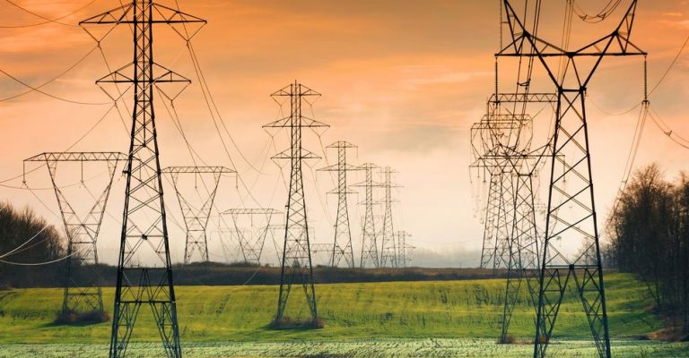 НКРЭКУ в очередной раз повысила тарифы на диспетчеризацию электроэнергии и на ее передачу