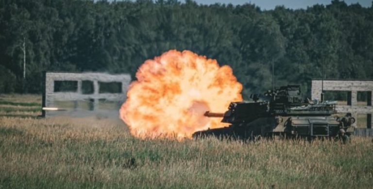 В Польше провели первые стрельбы из закупленных у США Abrams
