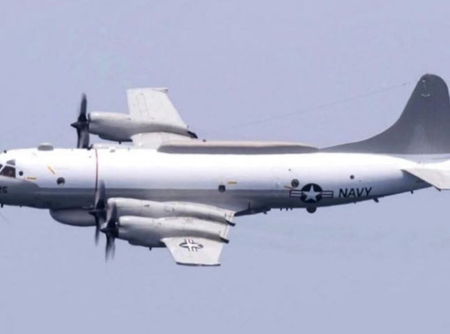 К слежке за югом Крыма присоединился третий самолет НАТО &#8212; СМИ