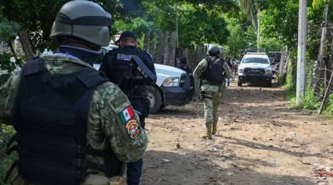 В Мексике члены наркокартеля застрелили 19 человек, среди жертв полицейские и чиновник