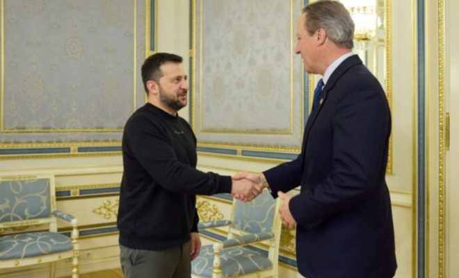 Глава МИД Великобритании Кэмерон приехал в Киев и встретился с Зеленским