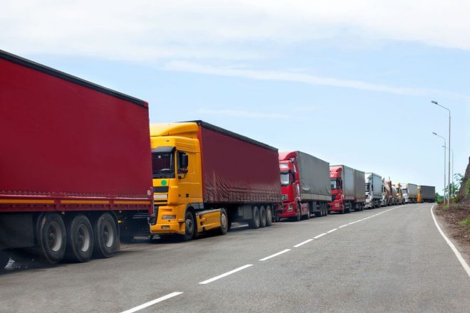 На одном из ПП на границе с Польшей возобновили движение грузовиков