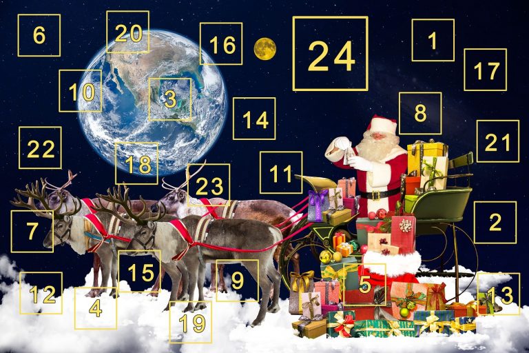 Скоро Рождество: в украинских магазинах начали продавать Адвент-календари и рождественский декор